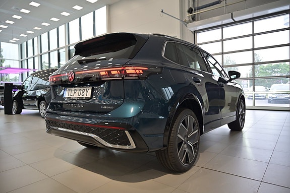 Volkswagen Tiguan 10 of 27