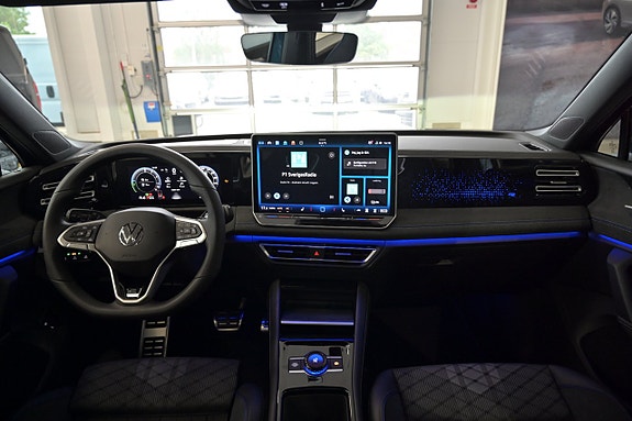 Volkswagen Tiguan 12 of 27