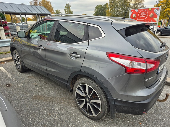 Nissan Qashqai 4 of 5