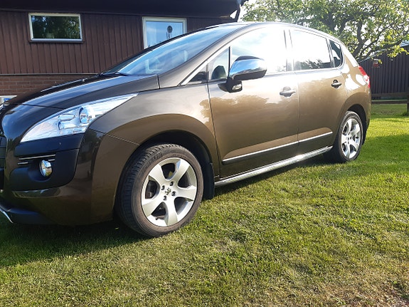 Peugeot 3008 3 of 4