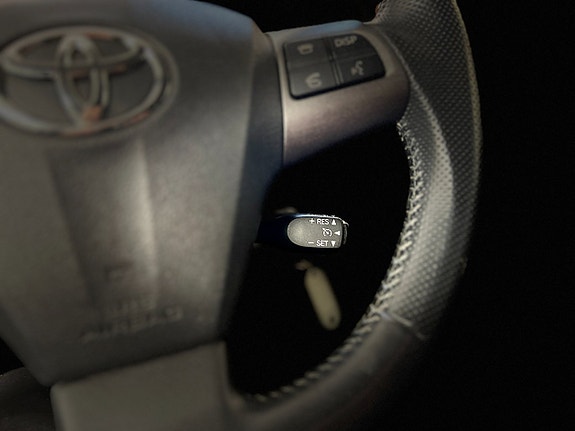 Toyota RAV4 17 of 26