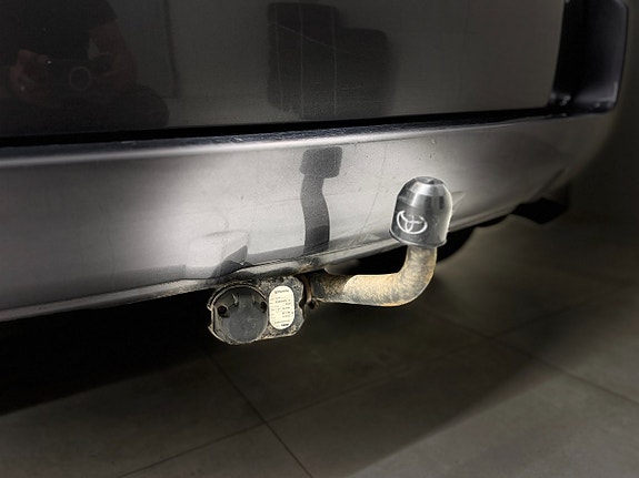 Toyota RAV4 5 of 26