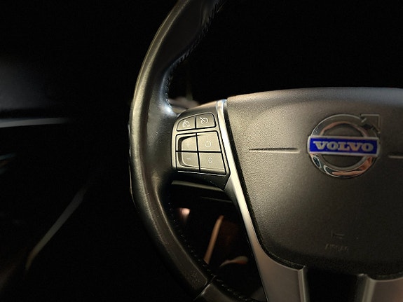 Volvo V40 16 of 28
