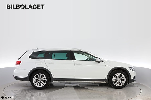 Volkswagen Passat Alltrack 5 of 5