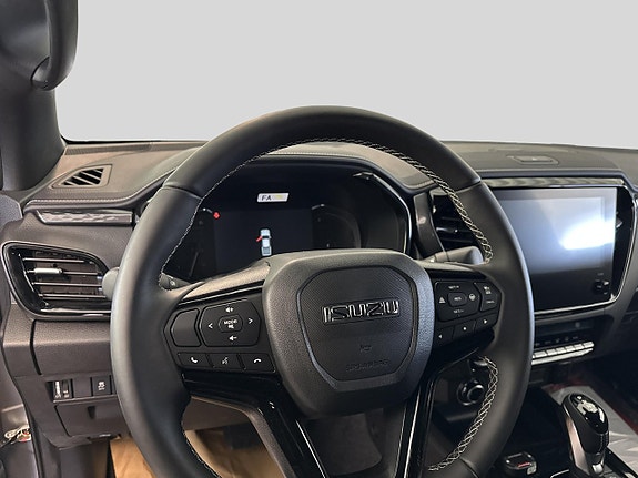Isuzu D-max 9 of 14