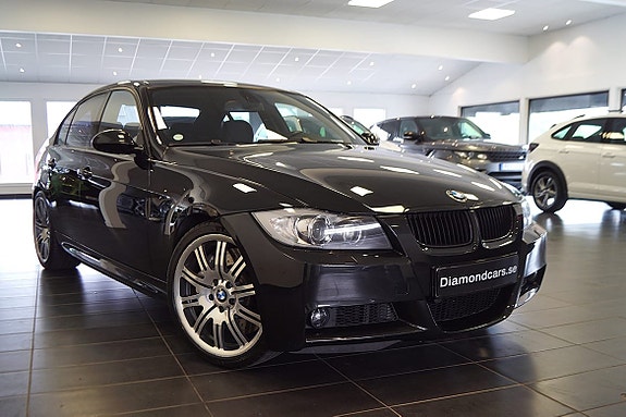 BMW 335i 4 of 5