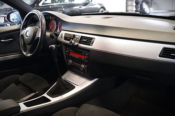 BMW 335i 9 of 11