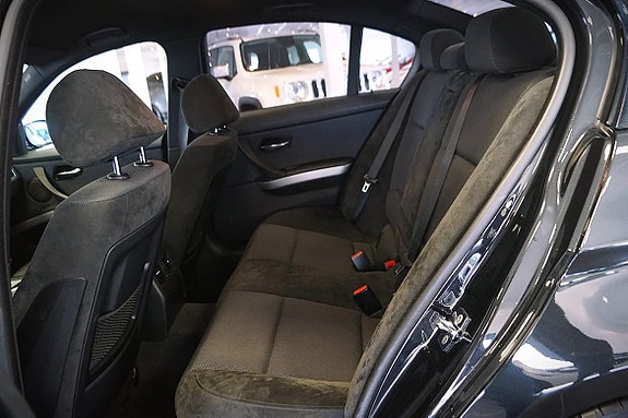 BMW 335i 11 of 11