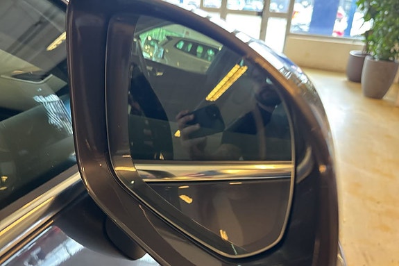 Volvo XC60 18 of 26