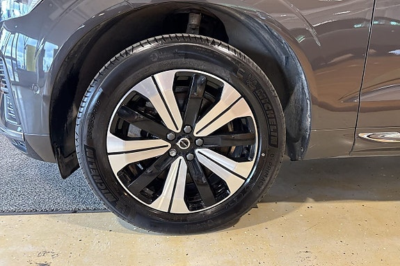 Volvo XC60 13 of 26