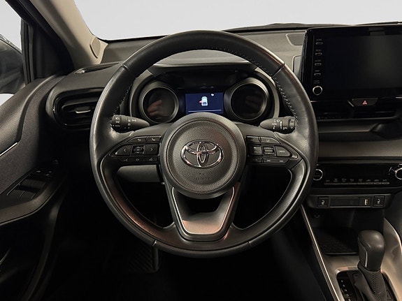 Toyota Yaris 15 of 23