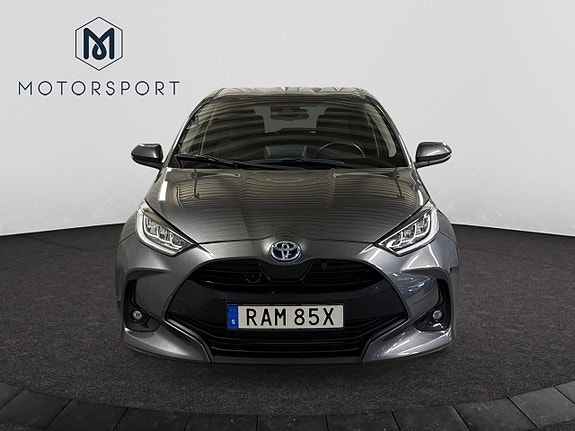 Toyota Yaris 10 of 23