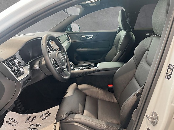 Volvo V60 4 of 9