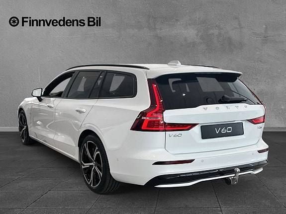 Volvo V60 2 of 9