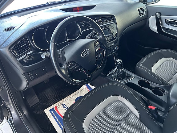 Kia Ceed 10 of 12
