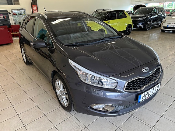 Kia Ceed 2 of 5