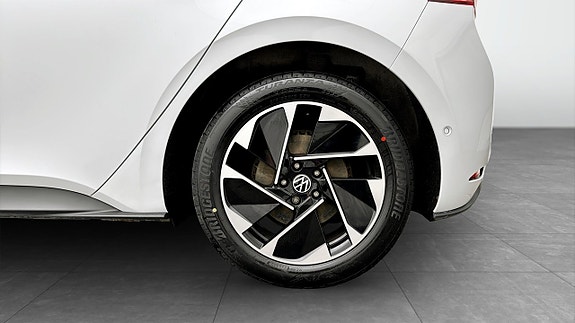 Volkswagen ID.3 6 of 19
