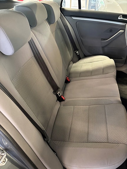 Volkswagen Golf V 7 of 11