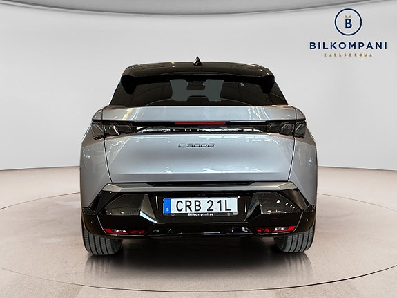 Peugeot e-3008 4 of 5