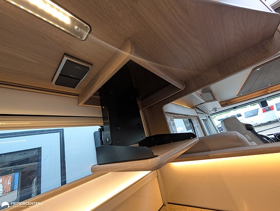 Kabe Imperial TM I 910 QB *Generösa ytor / Fullutrustad / Premium bil 11 of 21