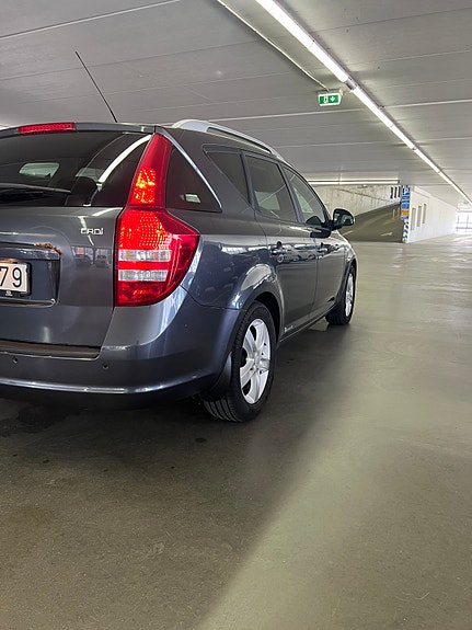 Kia Ceed 4 of 5