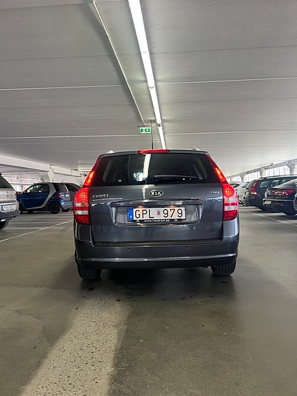 Kia Ceed 3 of 5