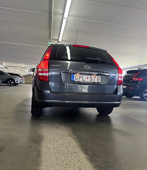 Kia Ceed 2 of 5