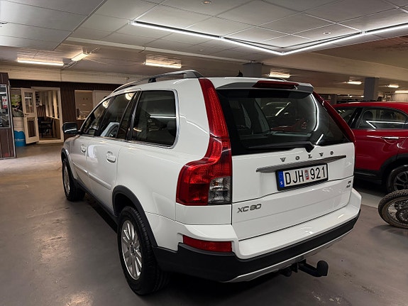 Volvo XC90 5 of 5