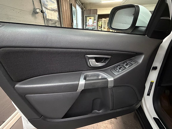 Volvo XC90 13 of 22