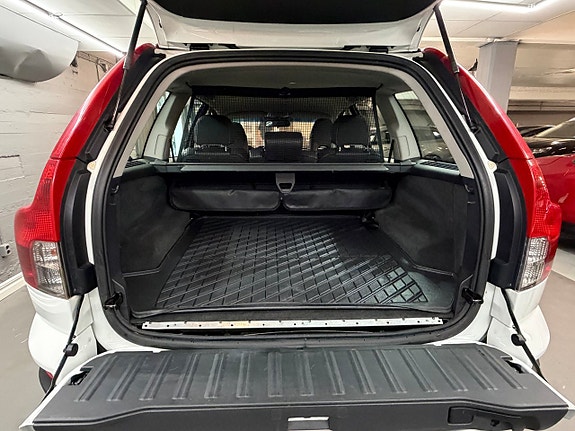 Volvo XC90 8 of 22