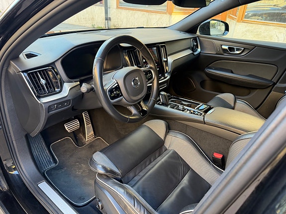 Volvo S60 6 of 11