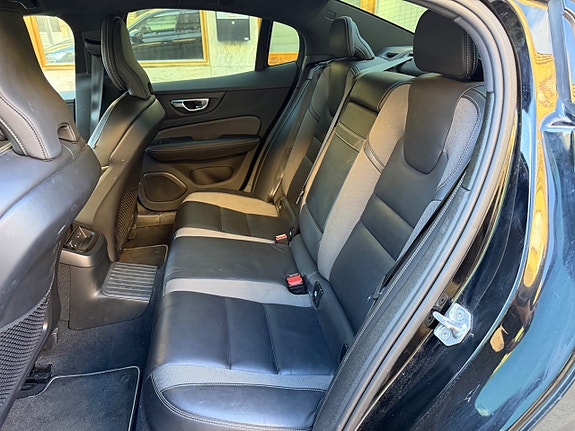 Volvo S60 11 of 11