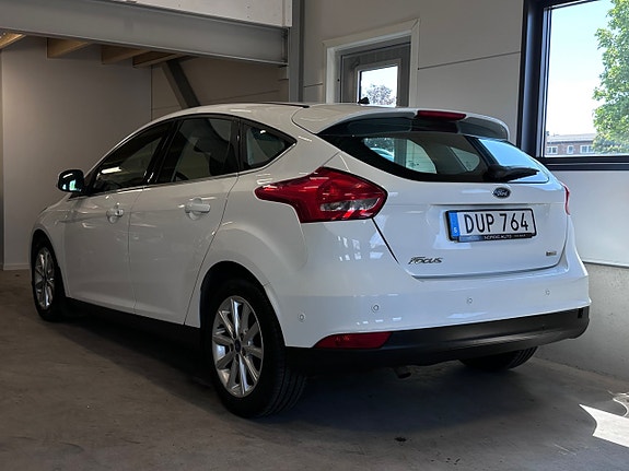 Ford Focus 4 of 5