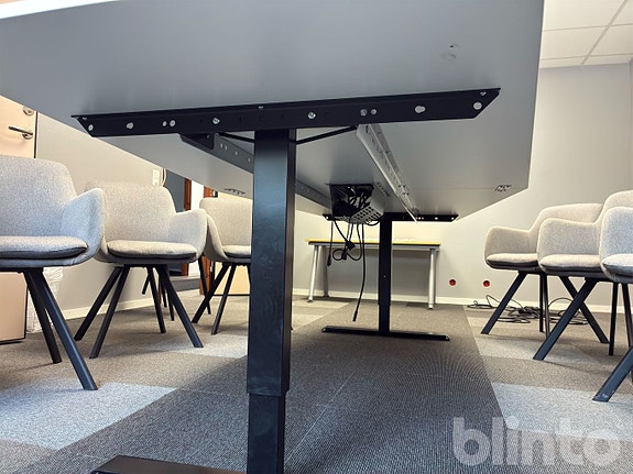 Product image 9 of 18