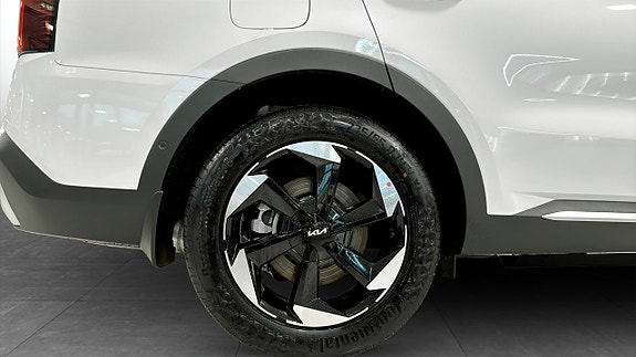 Kia Sorento 9 of 16