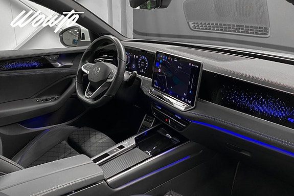 Volkswagen Passat 15 of 26
