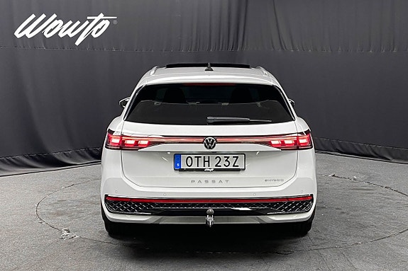 Volkswagen Passat 6 of 26