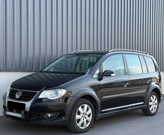 Volkswagen CrossTouran 3 of 5