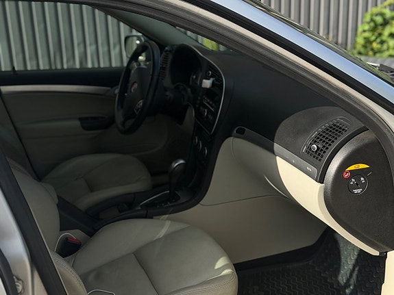 Saab 9-3 7 of 8