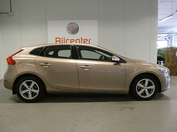 Volvo V40 7 of 19