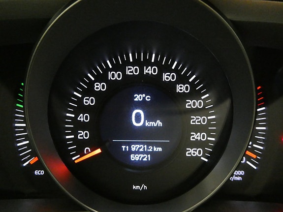 Volvo V40 16 of 19