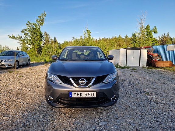 Nissan Qashqai 2 of 5