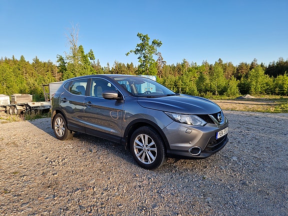 Nissan Qashqai 3 of 5