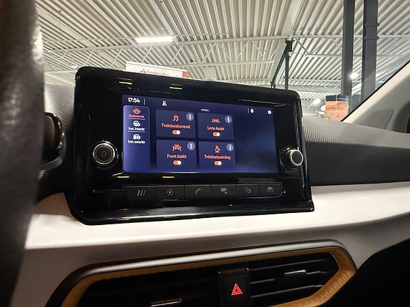 Seat Arona 10 of 10