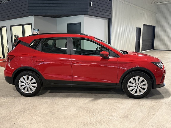 Seat Arona 3 of 10