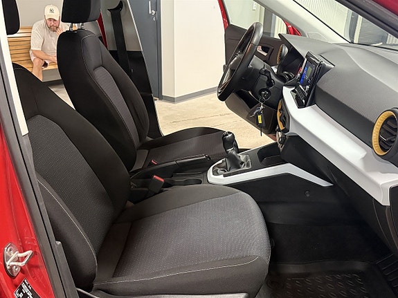 Seat Arona 8 of 10