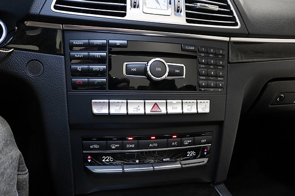 Mercedes-Benz E220 20 of 24