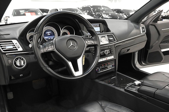 Mercedes-Benz E220 13 of 24