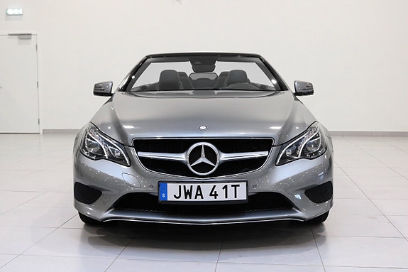 Mercedes-Benz E220 8 of 24
