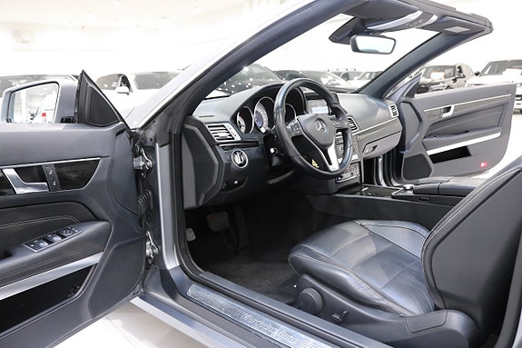 Mercedes-Benz E220 14 of 24